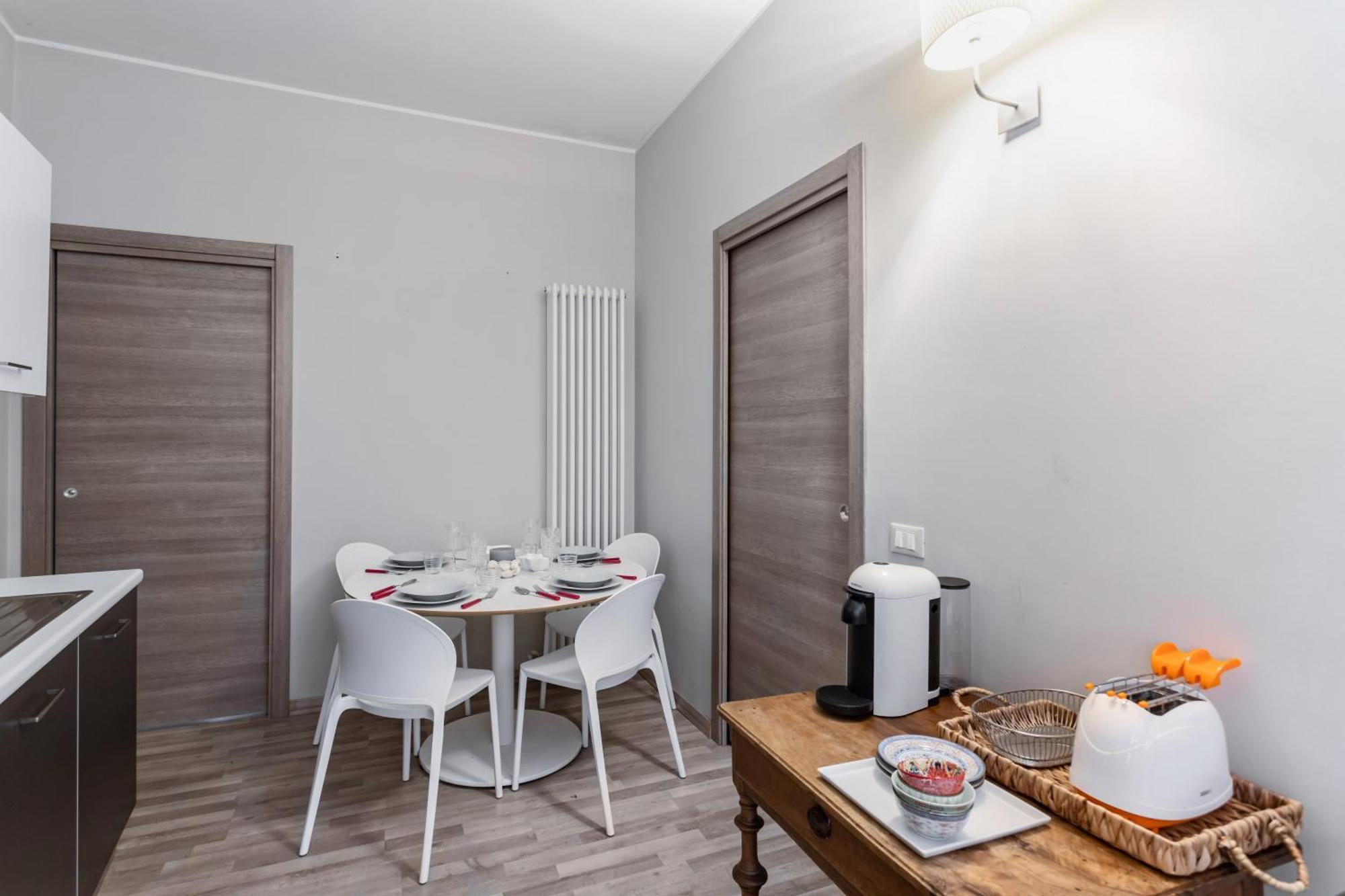 Casa Ugo - Pavia City Center - By Host4U Apartment Екстериор снимка